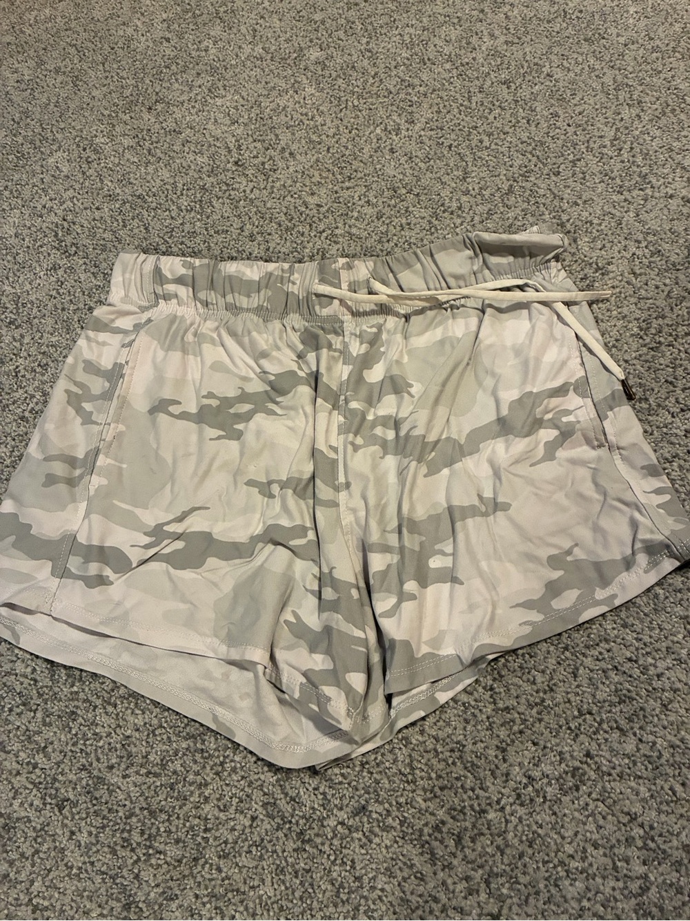 Athletic Works Women's Light Gray Camo Running Shorts